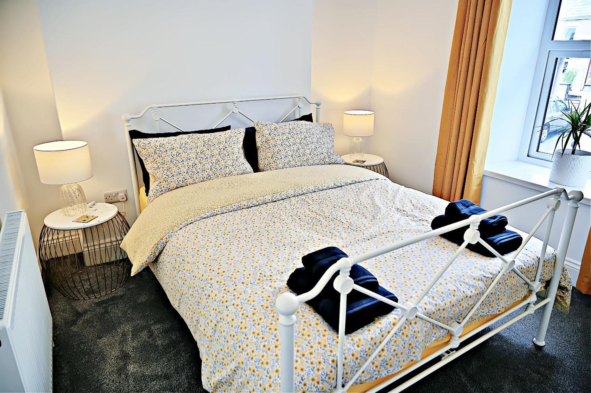 Porthmadog, Sleeps 11, 5 Bedrooms, 5 Bathrooms, Mountain Views Exteriör bild